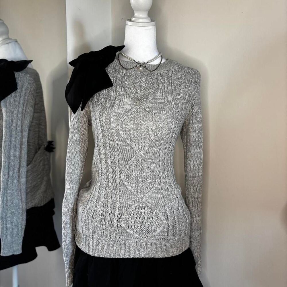 Old Navy Gray Cable Knit Crewneck Sweater | Coquette Dark Academia | Size S